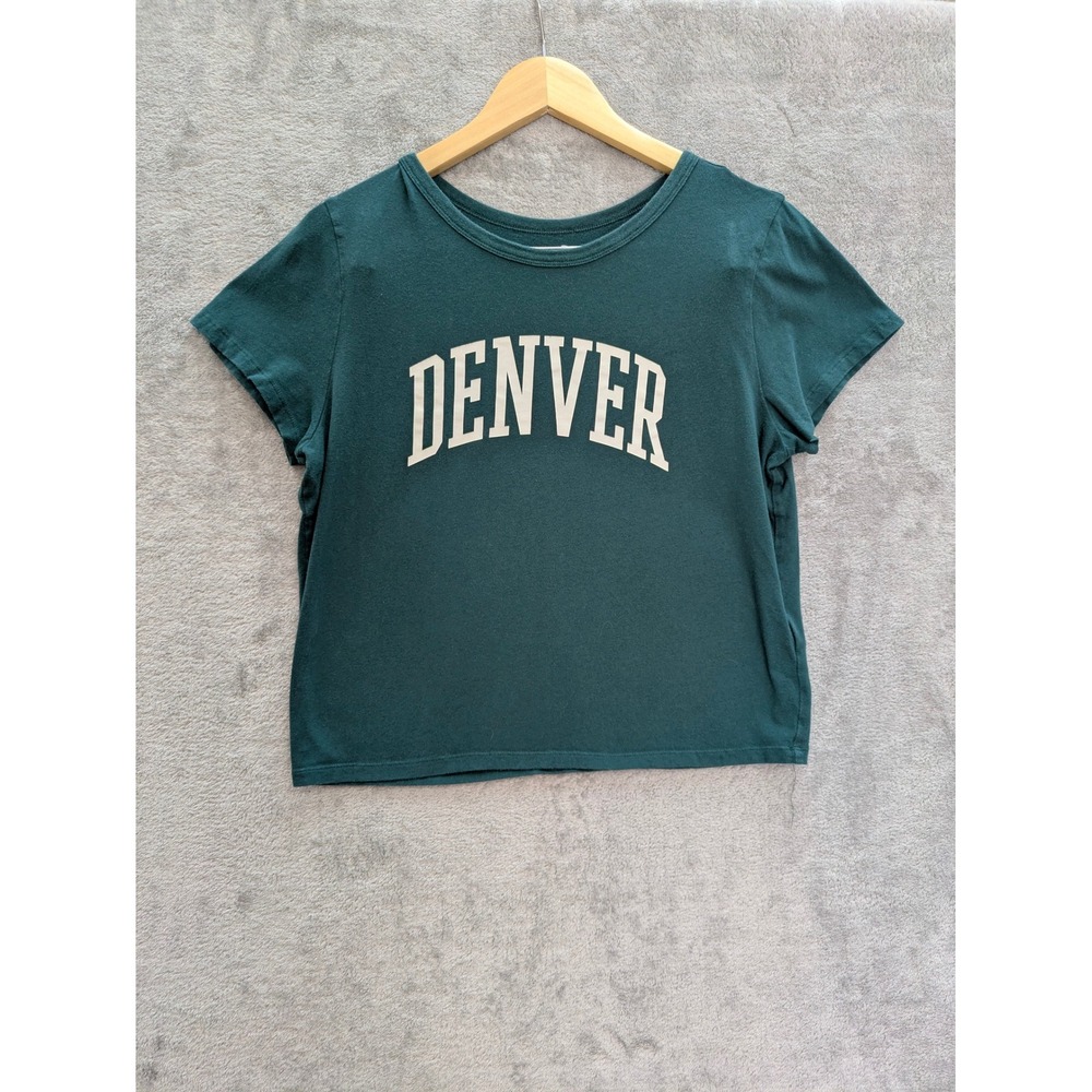 Gorpcore Graphic T-Shirt Women Large Hollister Denver Green Short Sleeve Tee